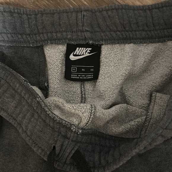 Gray Nike Sweatpants - Picture 4 of 4